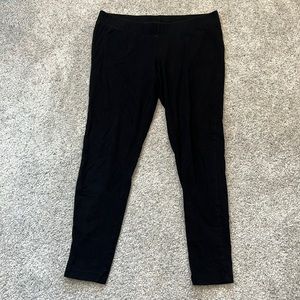 Old Navy black size small maternity leggings